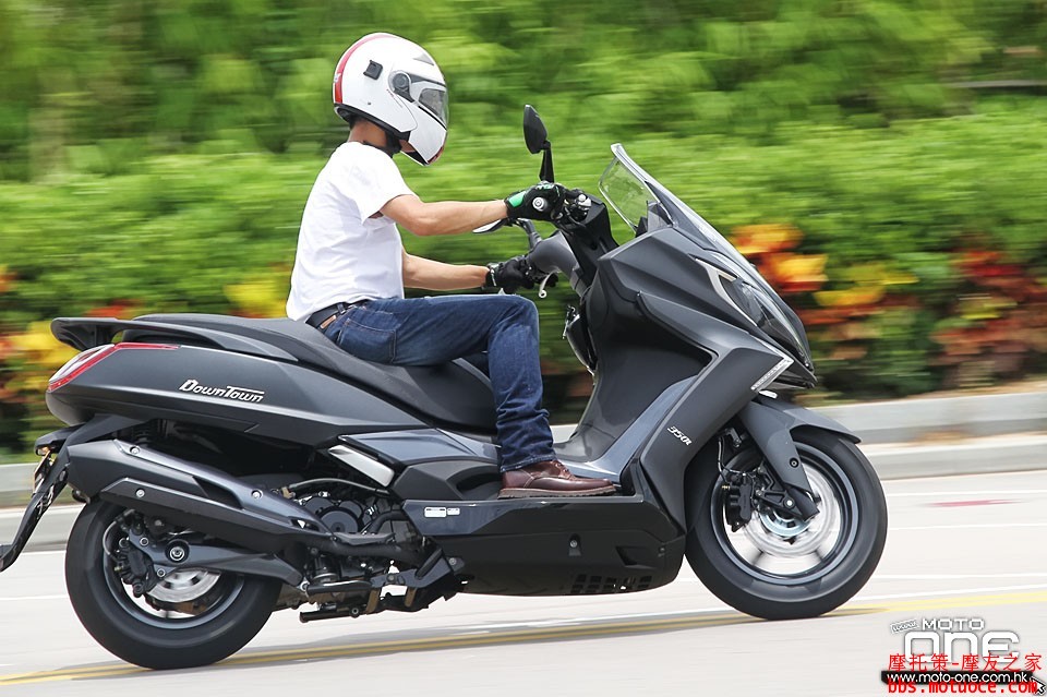 2015_KYMCO_DOWNTOWN_350i_TEST_02.JPG