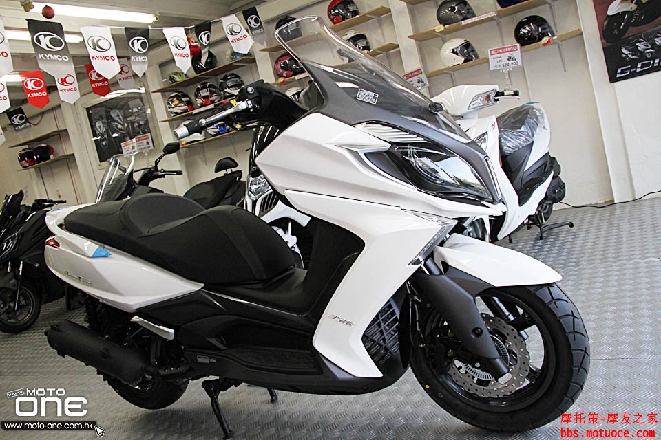 2016_KYMCO_DOWNTOWN_350i_02.JPG