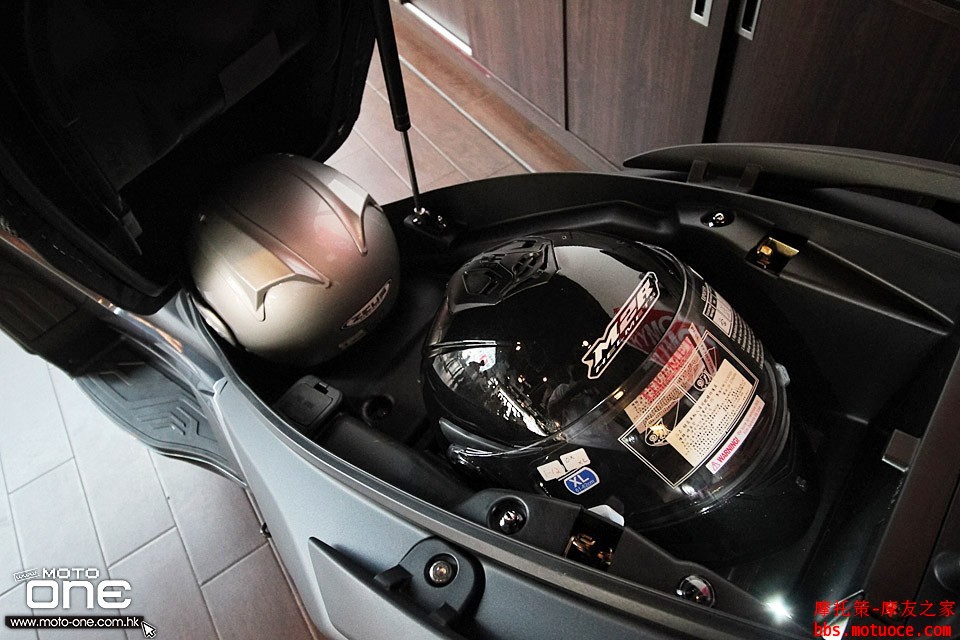 2015_KYMCO_DOWNTOWN_350I_35.JPG