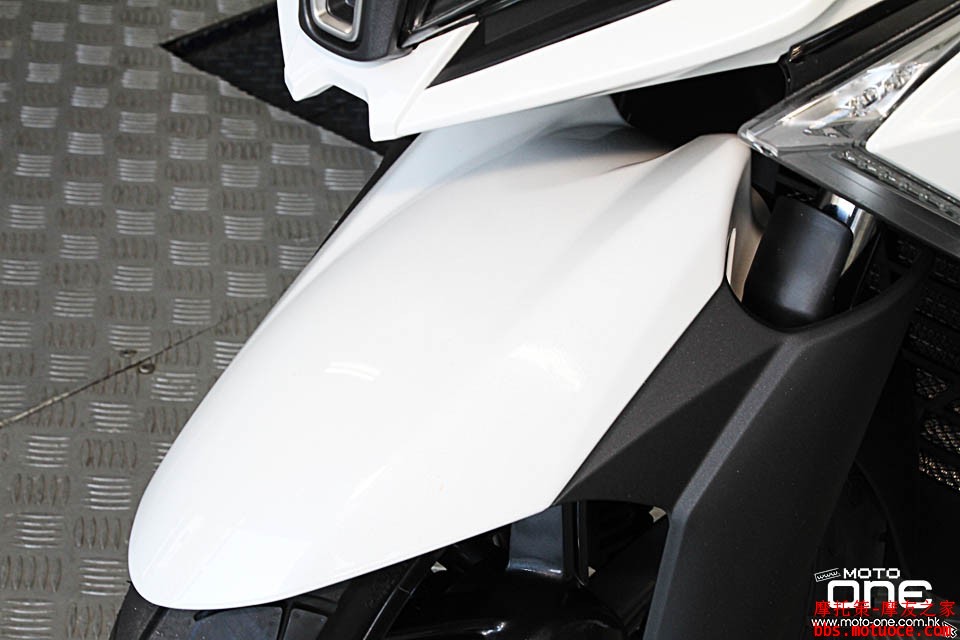 2016_KYMCO_DOWNTOWN_350i_06.JPG