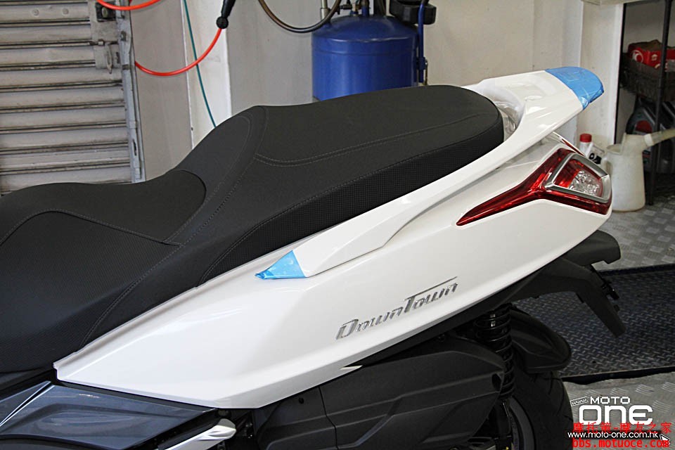 2016_KYMCO_DOWNTOWN_350i_11.JPG
