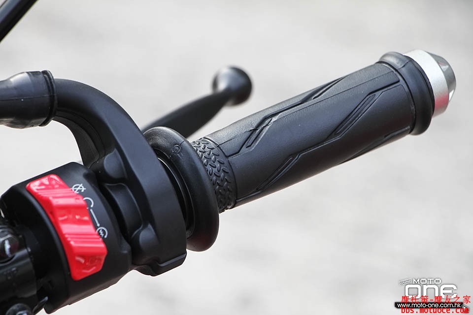 2016_YAMAHA_M-SLAZ_150_13.JPG