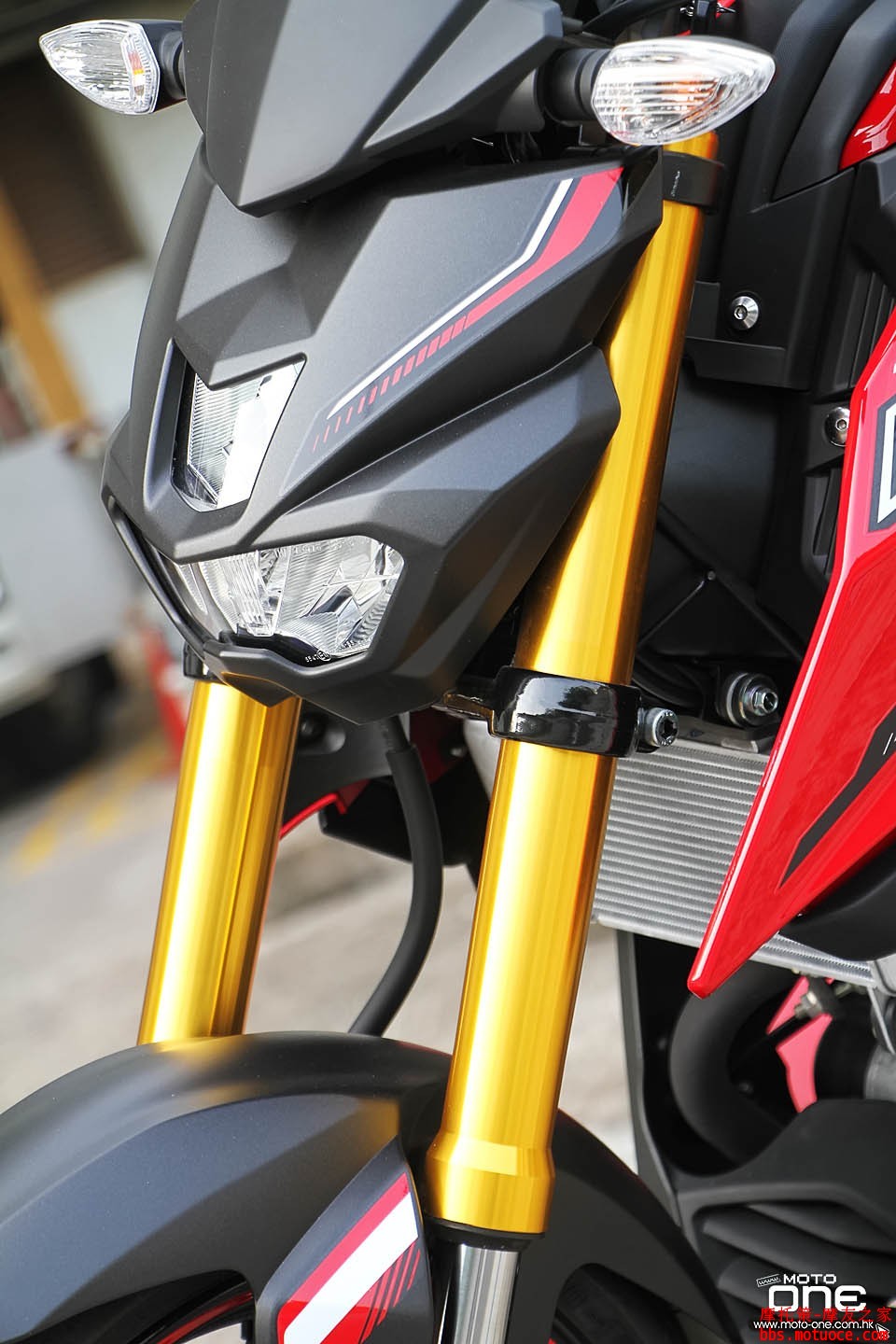 2016_YAMAHA_M-SLAZ_150_06.JPG
