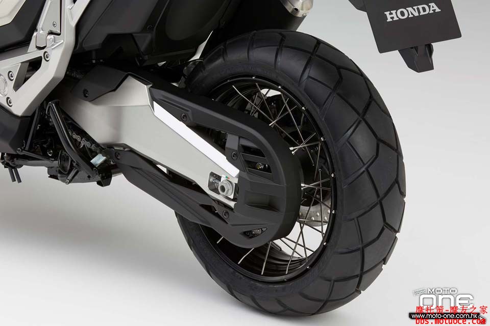 2017_Honda-X-ADV_adventure_scoote_14.jpg
