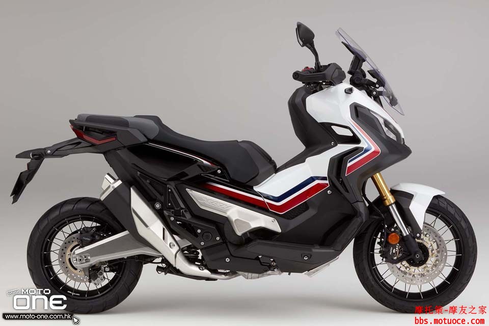 2017_Honda-X-ADV_adventure_scoote_03.jpg