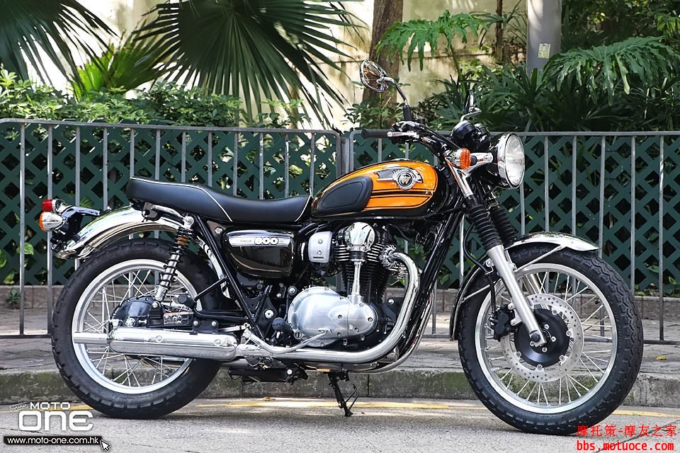 2016_Kawasaki_W800_Final_Edition_01.JPG