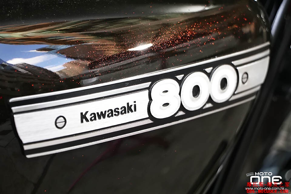 2016_Kawasaki_W800_Final_Edition_03.JPG