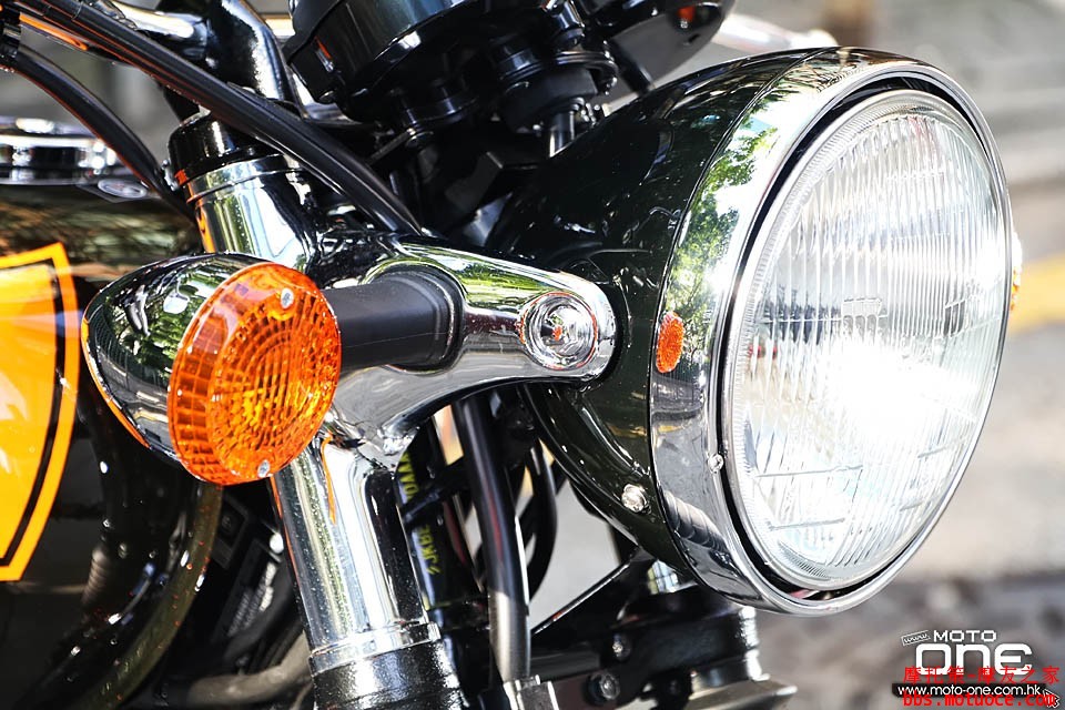 2016_Kawasaki_W800_Final_Edition_06a.JPG