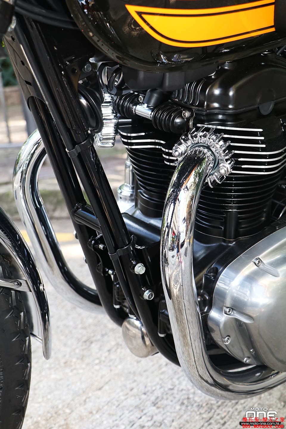 2016_Kawasaki_W800_Final_Edition_18.JPG