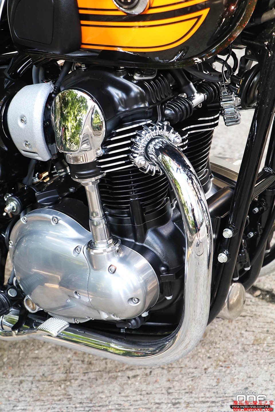 2016_Kawasaki_W800_Final_Edition_19.JPG