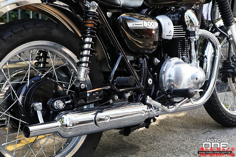 2016_Kawasaki_W800_Final_Edition_30.JPG