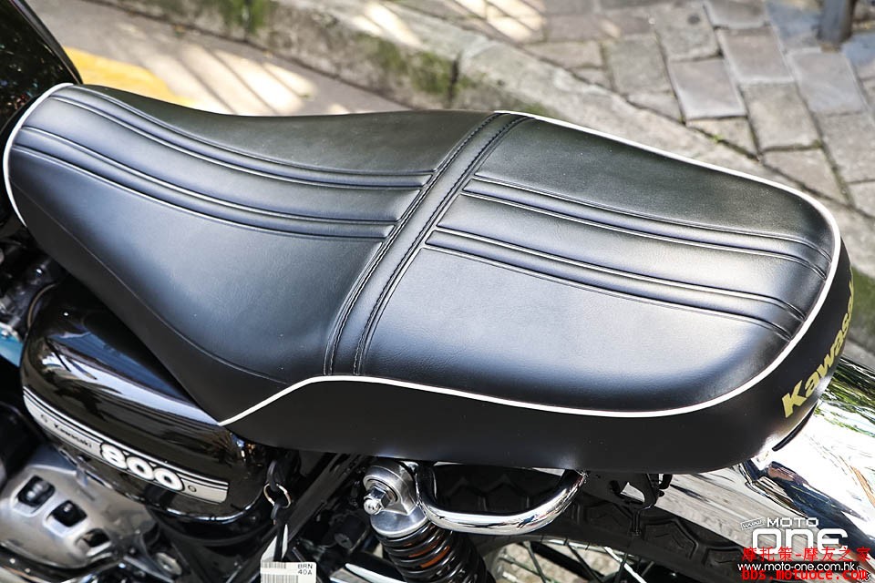 2016_Kawasaki_W800_Final_Edition_33.JPG