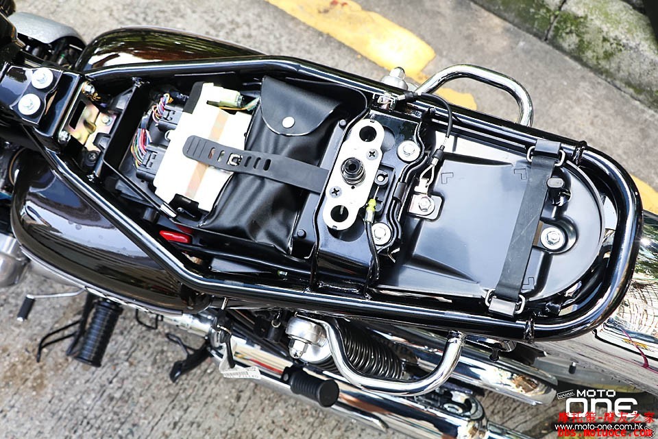2016_Kawasaki_W800_Final_Edition_34.JPG