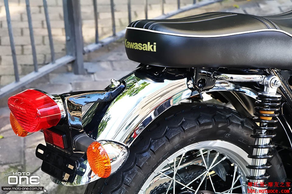 2016_Kawasaki_W800_Final_Edition_41.JPG