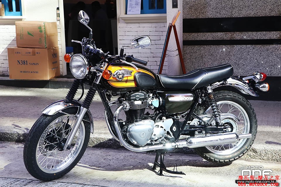 2016_Kawasaki_W800_Final_Edition_49.JPG