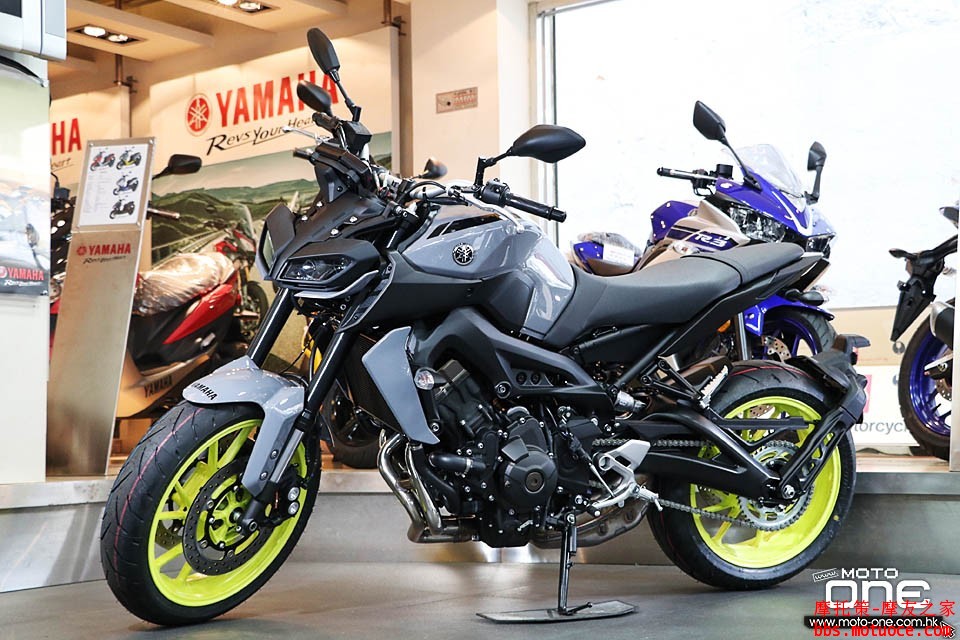 2017_YAMAHA_MT-09_ABS_34.jpg
