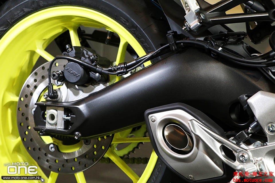 2017_YAMAHA_MT-09_ABS_45.jpg