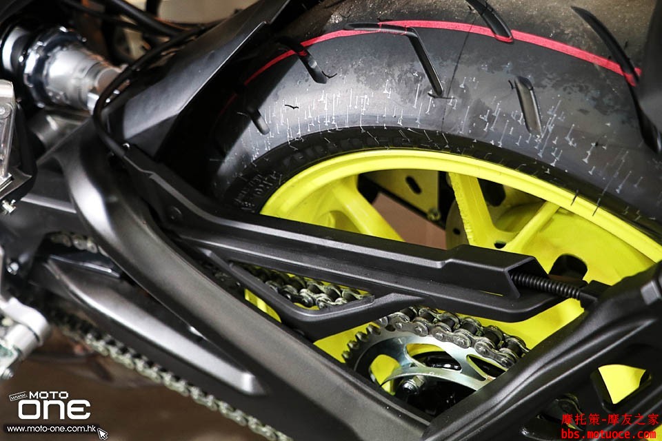 2017_YAMAHA_MT-09_ABS_46.jpg