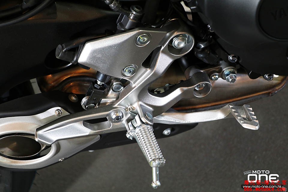 2017_YAMAHA_MT-09_ABS_49.jpg