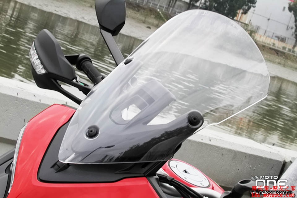 2017_Ducati_Multistrada_950_17.jpg