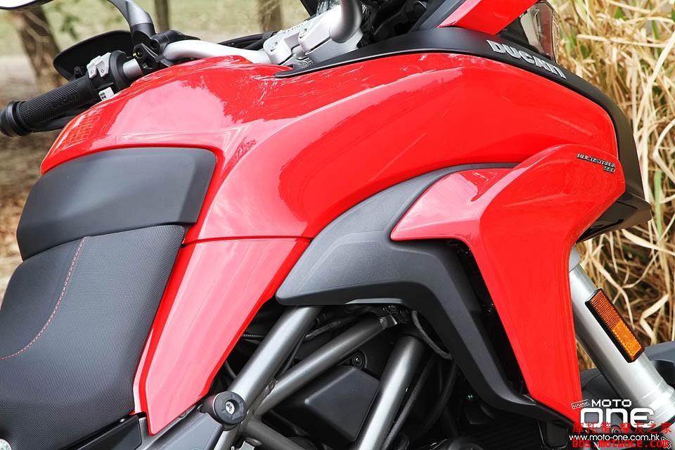 2017_Ducati_Multistrada_950_32.jpg