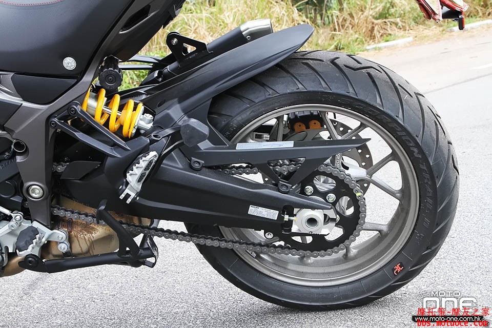 2017_Ducati_Multistrada_950_41.jpg