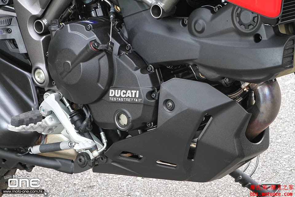 2017_Ducati_Multistrada_950_37.jpg