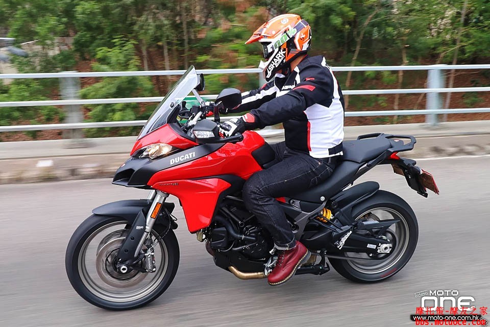 2017_Ducati_Multistrada_950_04.jpg