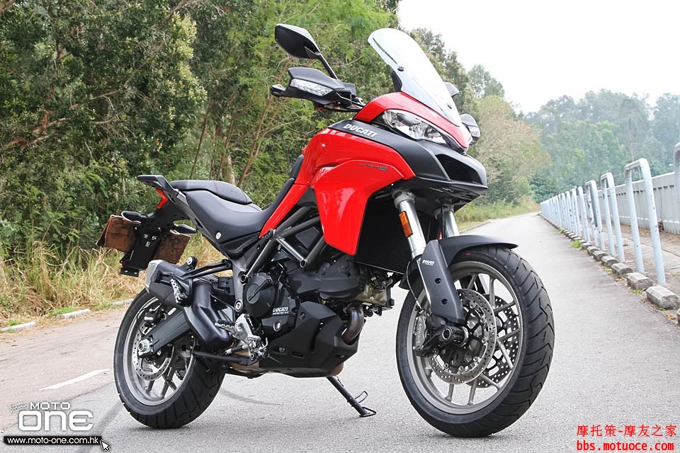 2017_Ducati_Multistrada_950_08.jpg