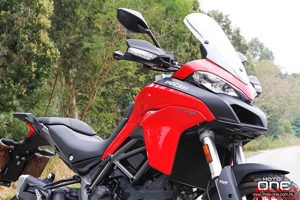 2017_Ducati_Multistrada_950_27.jpg