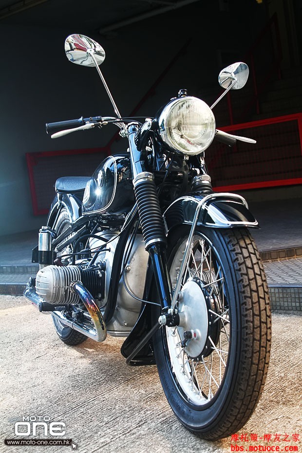 BMW_R34_CLASSIC_BIKE_04.jpg